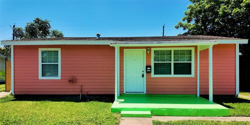 1221 Bayou Shore Dr, Galveston, TX, 77551-4318 | Card Image
