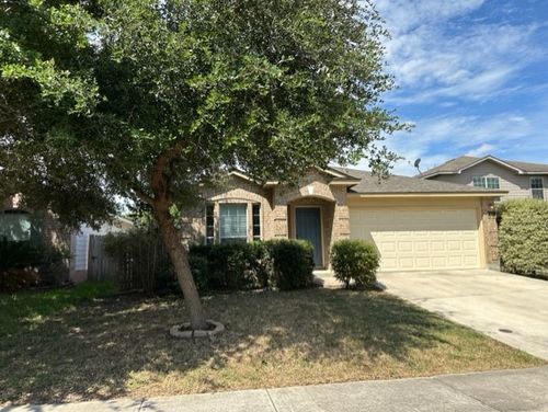 221 Roadrunner Ave, New Braunfels, TX, 78130-3377 | Card Image