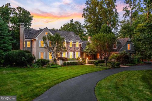 1285 Farm Rd, BERWYN, PA, 19312-2064 | Card Image