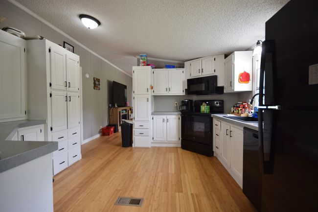 7906 Main Rd, House other with 3 bedrooms, 2 bathrooms and null parking in Huntington VT | Image 4
