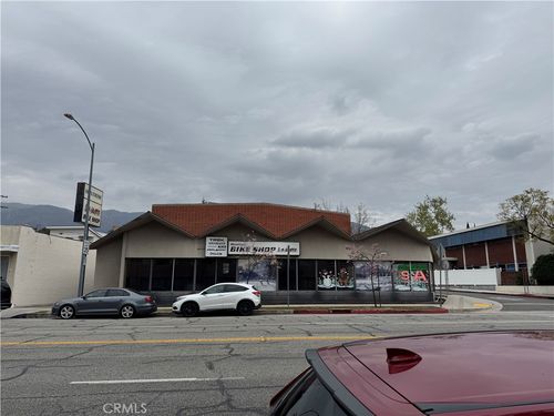 2501 Honolulu Ave, Montrose, CA, 91020-1805 | Card Image