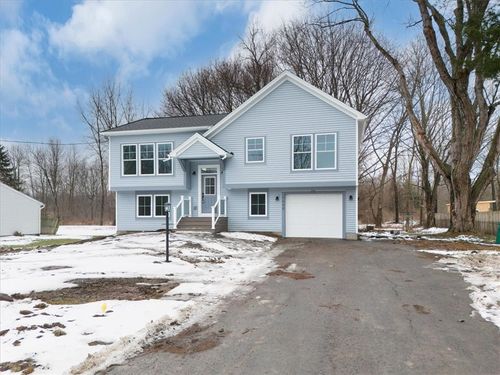 6648 Lakeside Rd, Ontario, NY, 14519-9301 | Card Image