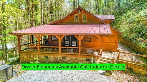 8540 Towns End Ln, Townsend, TN, 37882-4222 | Card Image