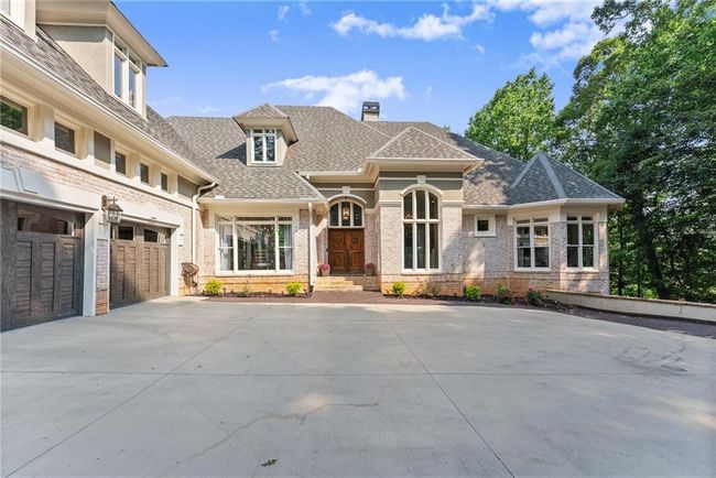 5610 Point West Dr, House other with 6 bedrooms, 7 bathrooms and null parking in Oakwood GA | Image 8