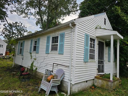 37 Harbor View Ln, Toms River, NJ, 08753-2083 | Card Image