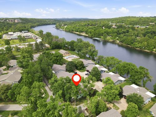22 Willow Ct, Branson, MO, 65616-2034 | Card Image