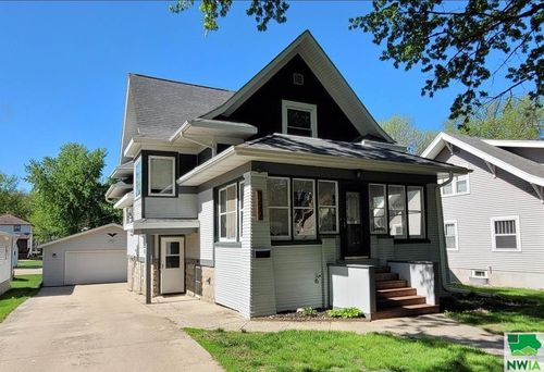 1006 7th St, Sheldon, IA, 51201-1807 | Card Image