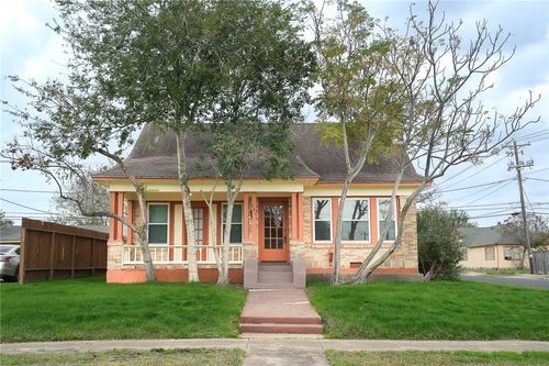 641 Naples St, Corpus Christi, TX, 78404-2911 | Card Image