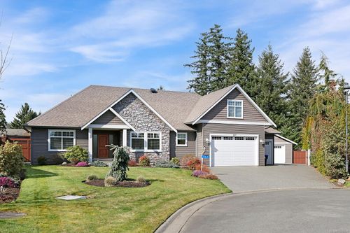 447 Gardener Way, Comox, BC, V9M0B2 | Card Image