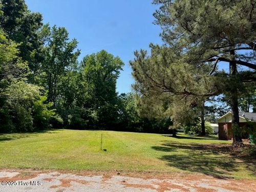 413 Pecan St, Robersonville, NC, 27871-9521 | Card Image