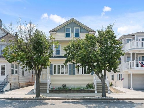 240-238-240 W Wildwood Ave, Wildwood, NJ, 08260-2344 | Card Image