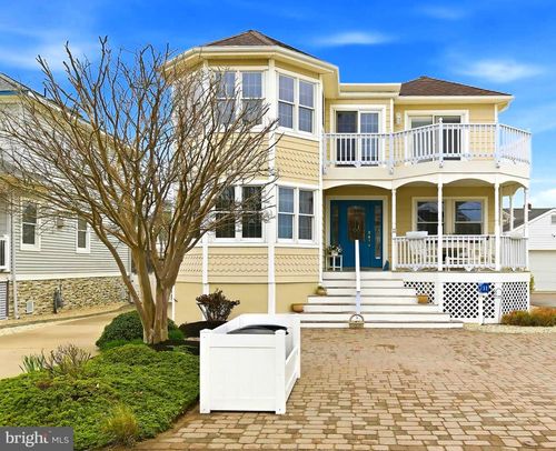11 E 17th St, LONG BEACH TOWNSHIP, NJ, 08008-2302 | Card Image