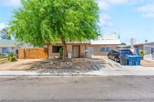 816 Antigua St, Las Vegas, NV, 89145-6142 | Card Image
