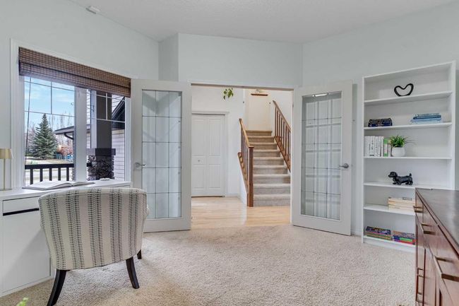 686 Chaparral Dr Se, House other with 5 bedrooms, 4 bathrooms and 4 parking in Calgary AB | Image 7