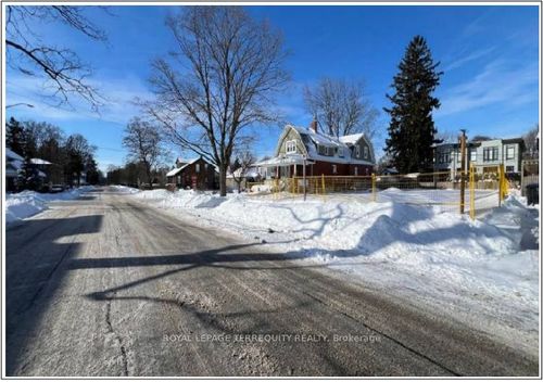 52 Forest Ave, Mississauga, ON, L5G1L2 | Card Image