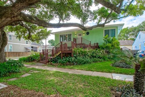 2470 Prentiss Ave, New Orleans, LA, 70122-5353 | Card Image