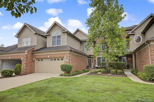 44617 Broadmoor Cir N, Northville, MI, 48168-8638 | Card Image