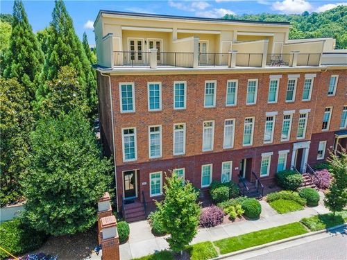 900 River Vista Dr, Atlanta, GA, 30339-2955 | Card Image