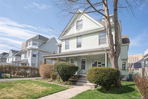 132 Park Avenue, Mount Vernon, NY, 10550 | Card Image