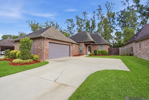 41193 Talonwood Dr, Gonzales, LA, 70737-6958 | Card Image