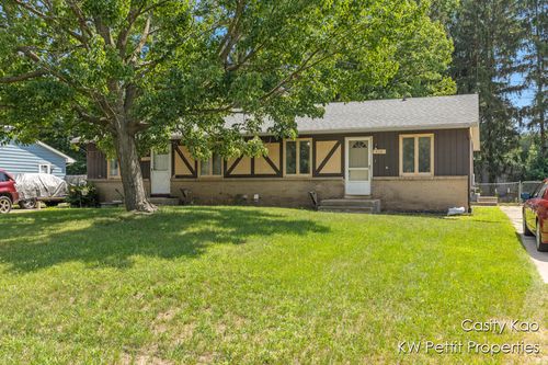 528 56th Street Se, Grand Rapids, MI, 49548 | Card Image