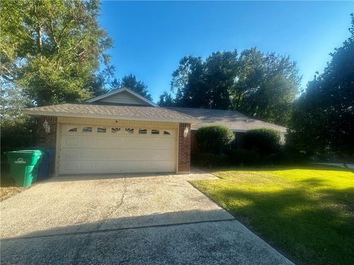 1427 W Hall Ave, Slidell, LA, 70460-2530 | Card Image
