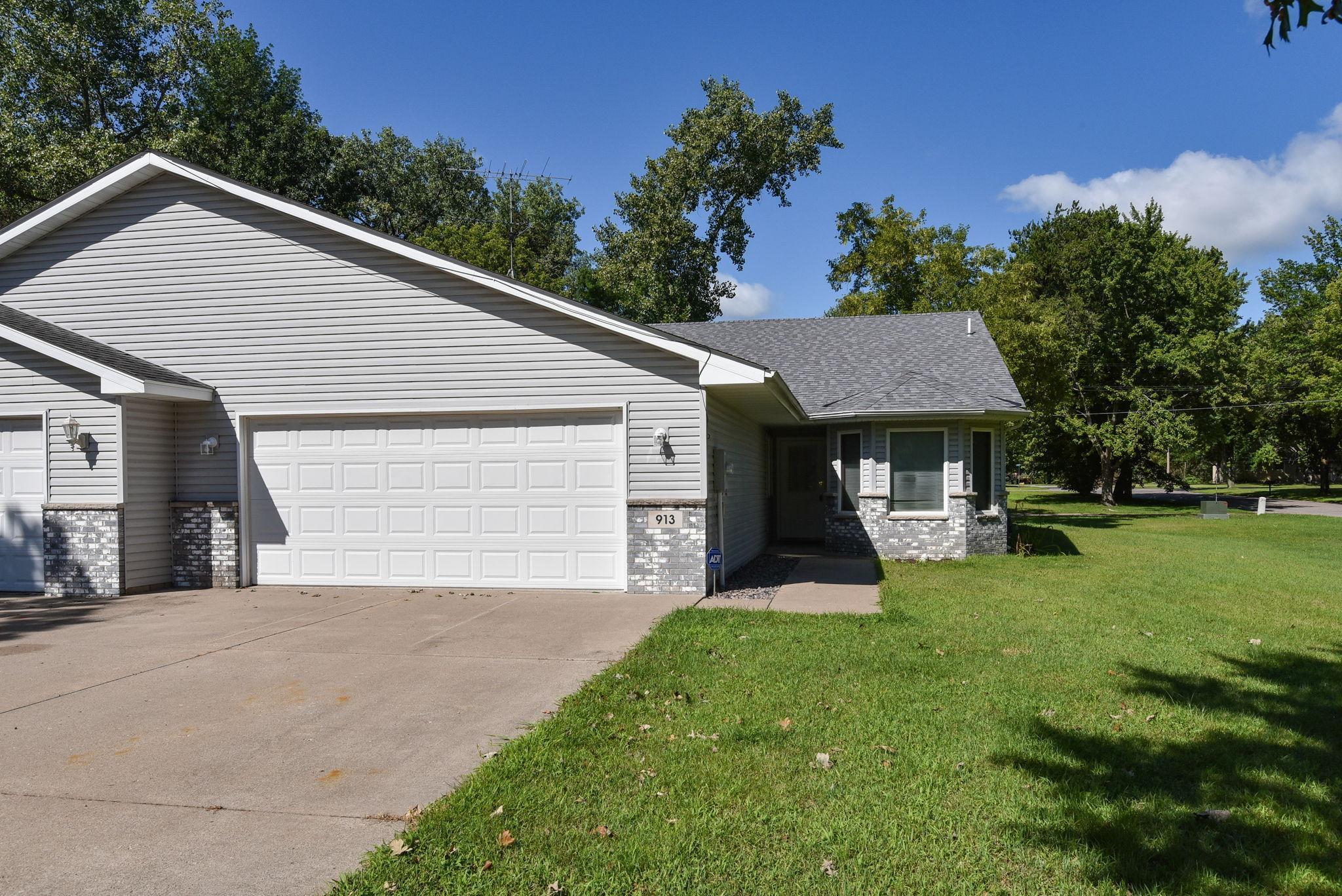 8th Ave, Princeton, MN 55371
