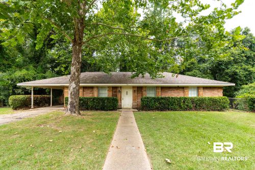 536 Woodlore Dr, Chickasaw, AL, 36611-1622 | Card Image