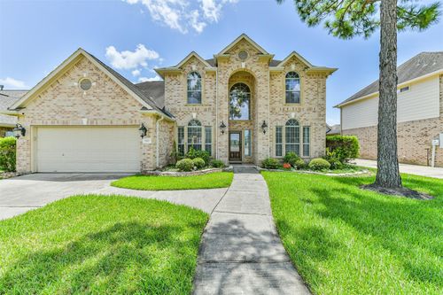 2422 Kinsdale Ave, Dickinson, TX, 77539-6153 | Card Image