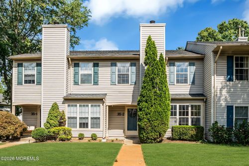 2-35 Whistler Dr, Freehold, NJ, 07728-5112 | Card Image