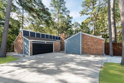 33 Crystal Lake Ln, The Woodlands, TX, 77380-1893 | Card Image