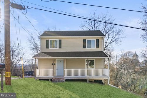 6 Emmett St, PHOENIXVILLE, PA, 19460-3122 | Card Image