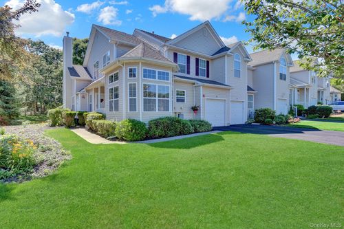 168 Kettles Ln, Medford, NY, 11763-1552 | Card Image
