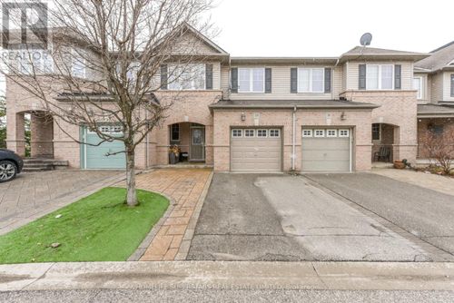 19-2019 Trawden Way, Oakville, ON, L6M0M3 | Card Image