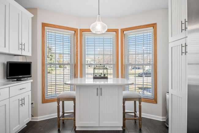 34-web-or-mls-9405 Esk Ln-34.jpg | Image 7