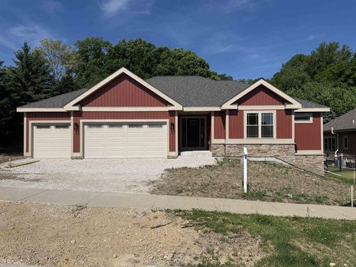 3 Savannah Pkwy, Deerfield, WI, 53531-9363 | Card Image