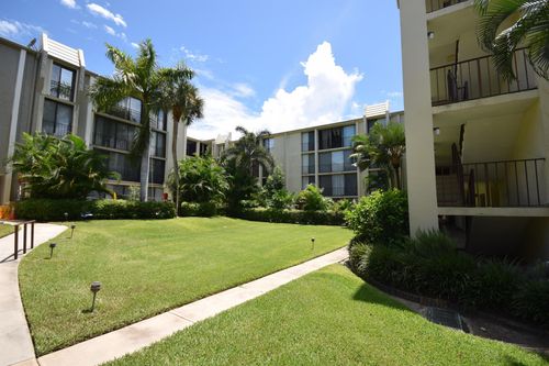 apt-204-501 Sw 11th Pl, Boca Raton, FL, 33432-7136 | Card Image