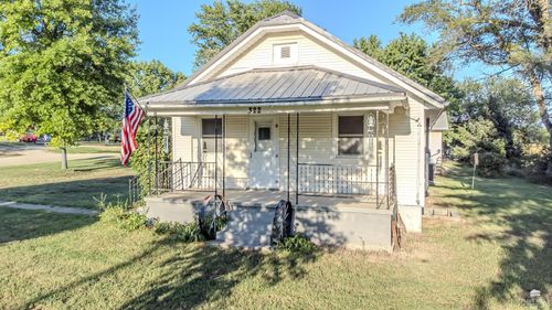 322 14th St, Clay Center, KS, 67432-3627 | Card Image