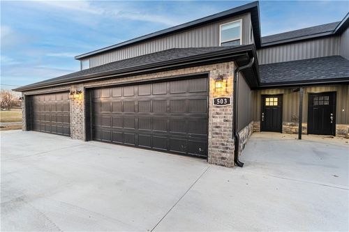 503 Arkansas St, Gentry, AR, 72734 | Card Image
