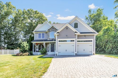 42 Madalyn Ln, Southington, CT, 06489-4063 | Card Image