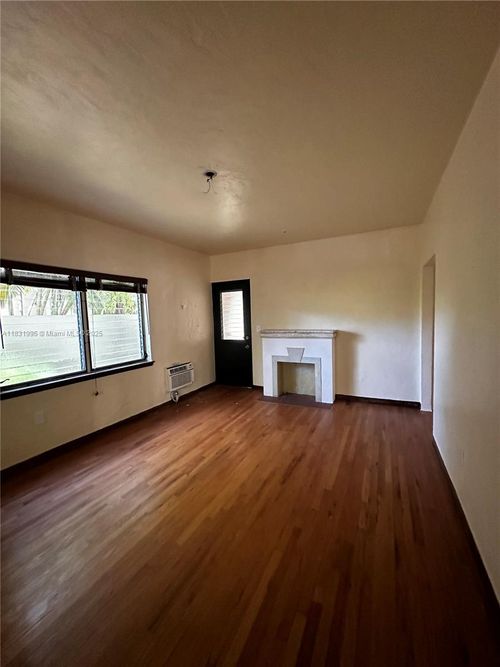 apt-1-1560 Jefferson Ave, Miami Beach, FL, 33139-3440 | Card Image