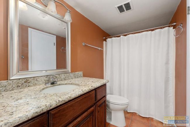 1302 - 1302 Harbor Island Dr, Condo with 2 bedrooms, 2 bathrooms and 1 parking in Port Isabel TX | Image 10