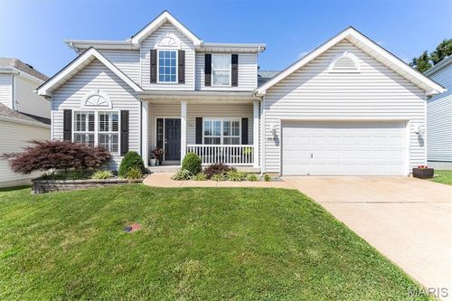 3221 Kingsridge Manor Dr, Saint Louis, MO, 63129-3064 | Card Image