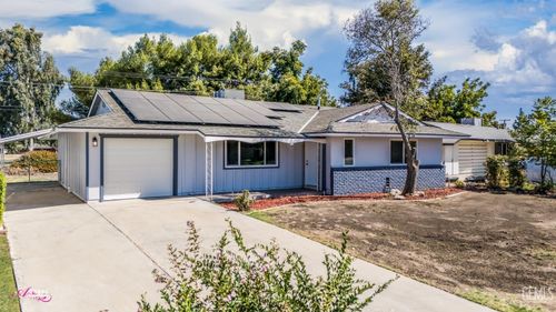 6104 Bel Aire Way, Bakersfield, CA, 93309 | Card Image