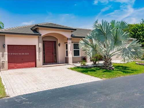 21483 Sw 91st Ave, Cutler Bay, FL, 33189-3849 | Card Image