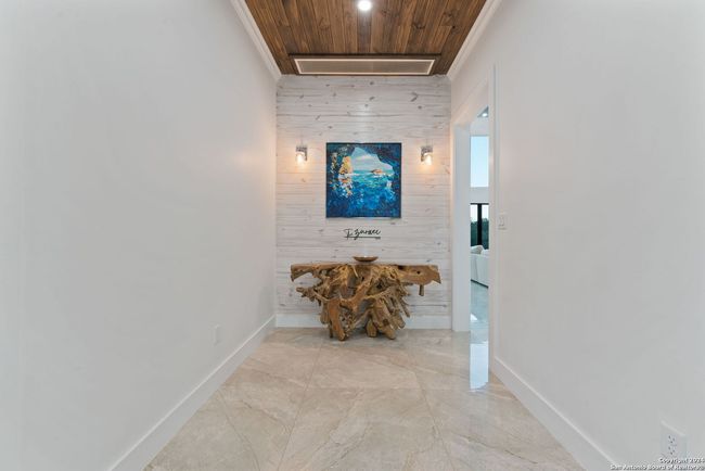 757 County Road 262, House other with 5 bedrooms, 4 bathrooms and null parking in Mico TX | Image 9