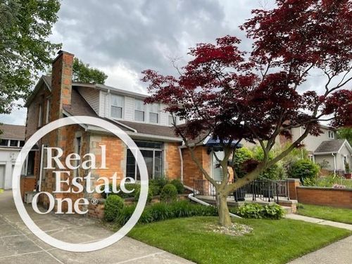 20608 Rosedale St, Saint Clair Shores, MI, 48080-4231 | Card Image
