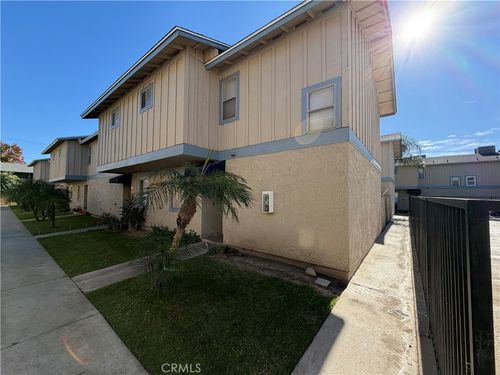 apt-9f-9240 Date St, Fontana, CA, 92335-8728 | Card Image