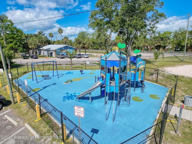 7272 Westwind St, House other with 2 bedrooms, 1 bathrooms and null parking in Weeki Wachee FL | Image 63