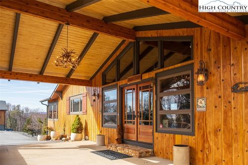 186 Woodcrest Rd, Glade Valley, NC, 28627-9313 | Card Image